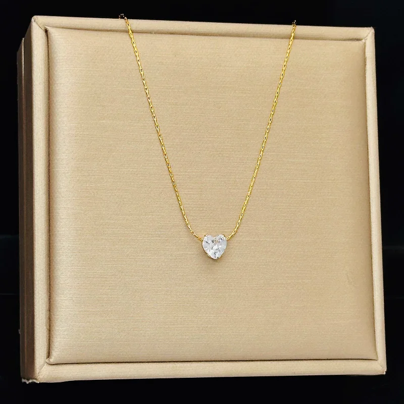 Necklaces and pendants with ocean-inspired designs for a refreshing, beachy feel-Heart Shaped White Stone Inlaid laminate Gold Necklace JLTN1282