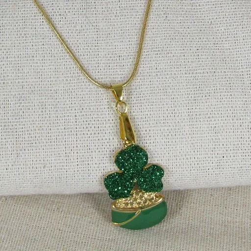 Stunning necklaces and pendants with birthstone pendants for a personal touch-Green Clover Pendant Necklace