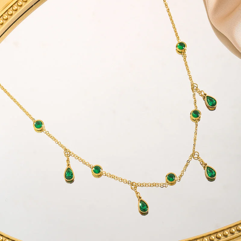 Best necklaces and pendants with cubic zirconia for a budget-friendly dazzling effect-Emerald Green Dangle Gold Necklace JLTN1182