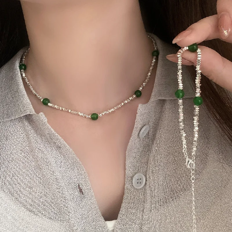 Best necklaces and pendants with oval pendants for a classic, elegant shape-Silver Onyx Green Beads Necklace jltn1140