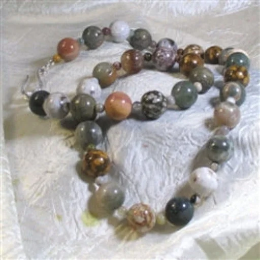 Best necklaces and pendants with vintage lockets for a nostalgic, sentimental look-Gemstone Ocean Jasper Bead Necklace