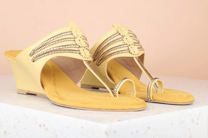 Fashionable sandals for men with velcro closure and sporty design for casual outings-Women Yellow Textured Ethnic Wedges Heels