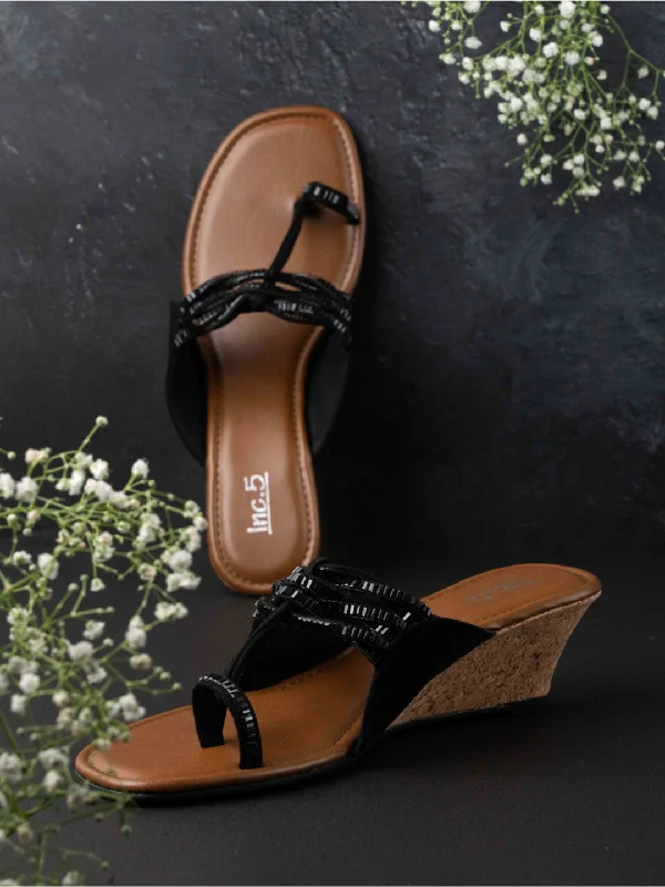 Stylish sandals for men with leather straps and trendy buckle design for versatile looks-Womens Black Ethnic Solid Round Toe Heels