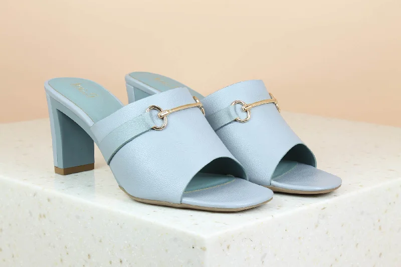 Stylish sandals for men with open-toe design and adjustable back straps for fit-Women Blue Solid Buckle Detail Block Heels