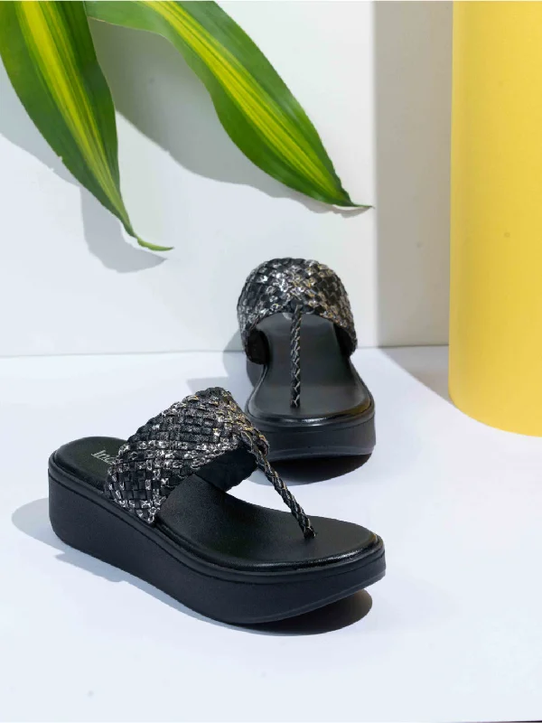 Comfortable sandals for men with leather straps and soft insoles for relaxed wear-Womens Black Casual Printed Round Toe Heels