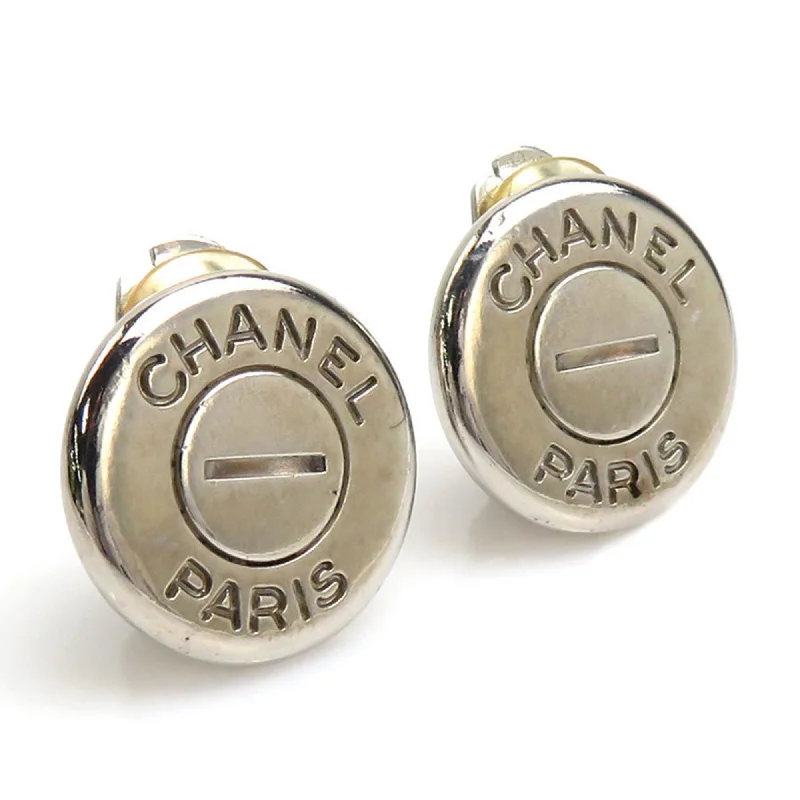 Drop Earrings for Graduation Day -Chanel  Metal Clip Earrings (Pre-Owned)