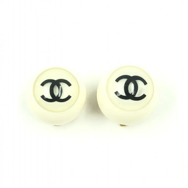 Leverback Drop Earrings for Comfort -Chanel Clip Earrings (Pre-Owned)