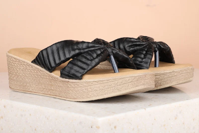 Waterproof sandals for women with durable straps and slip-resistant soles-Women Black Textured Wedge Heels