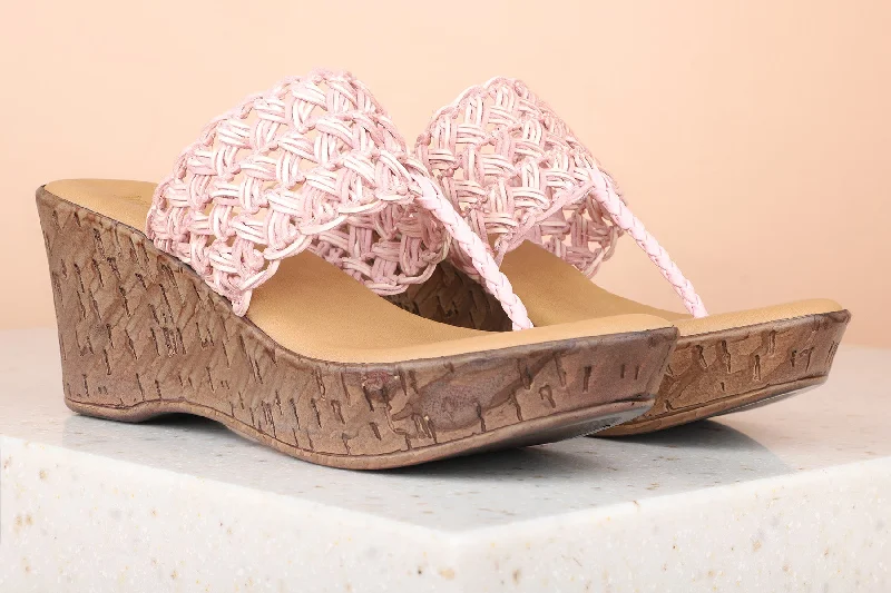 Trendy sandals for men with woven straps and lightweight footbed for comfort-Women Pink Textured Wedge Heels