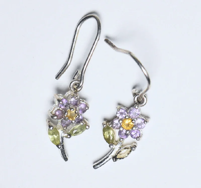 Hoop earrings with oversized pearl accents for a statement-making look-Gemstone Flower Earrings