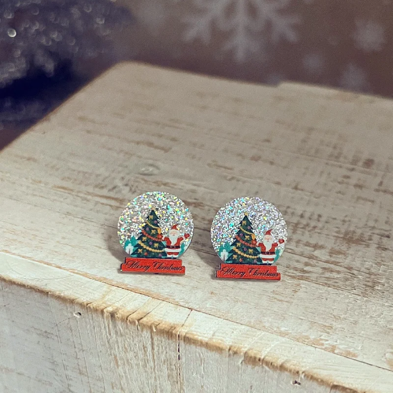 Best hoop earrings with vintage rhinestone embellishments for a retro-glam effect-Glitter Resin Snow Globe Earrings